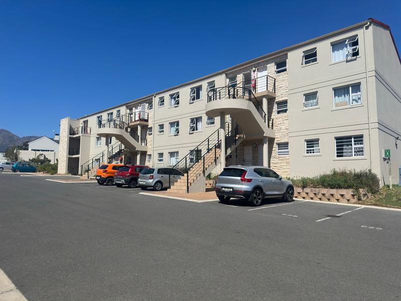 2 Bedroom Property for Sale in Sir Lowrys Pass Village Western Cape